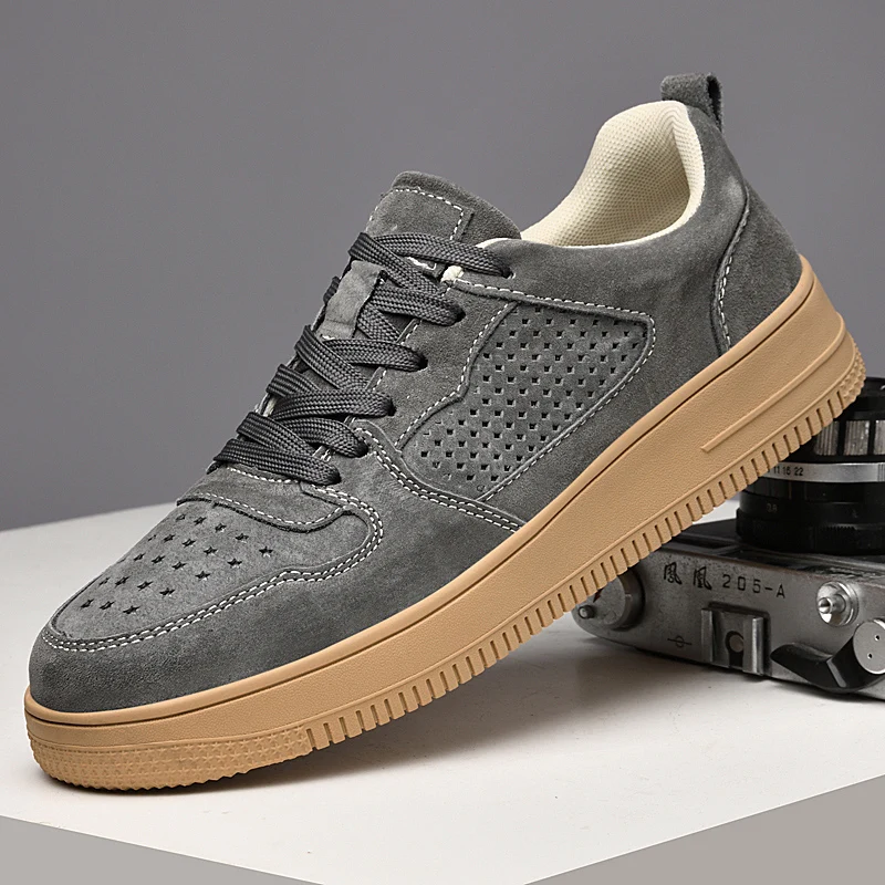 

Повседневная обувь из натуральной кожи, мужские оксфорды из коровьей замши на шнуровке, уличная обувь на плоской подошве, весенне-осенние мужские кроссовки с дырками