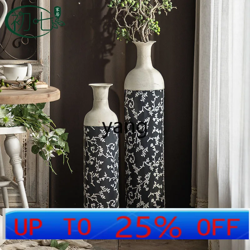 

LMM living room, hotel entrance decoration, homestay illustration round bottle