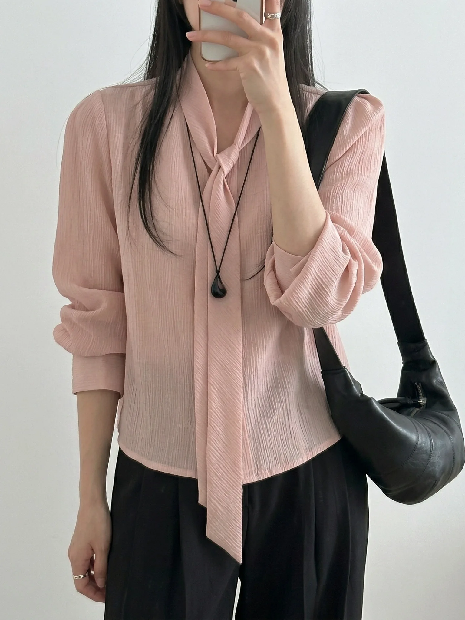 

Elegant Commute Style Long Sleeve Loose Shirt Women's Gentle Stylish Slimming Top Spring New Arrival Pure Color Button Closure