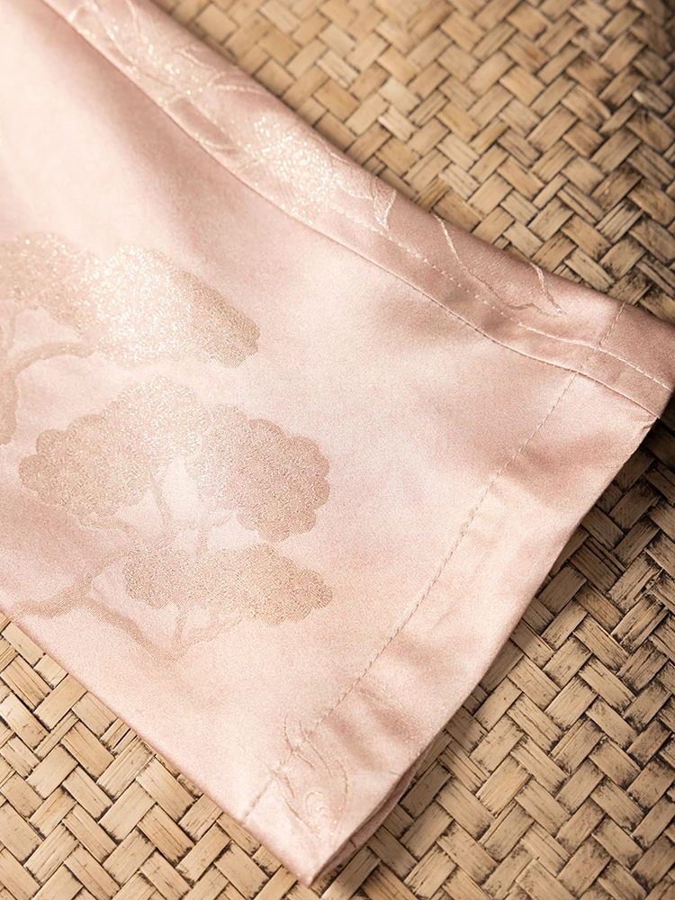 Crane and Ancient Pine Print Versatile Temperament Comfortable 90% Natural Mulberry Silk 10% Gold Leather Long Sleeved Shirt