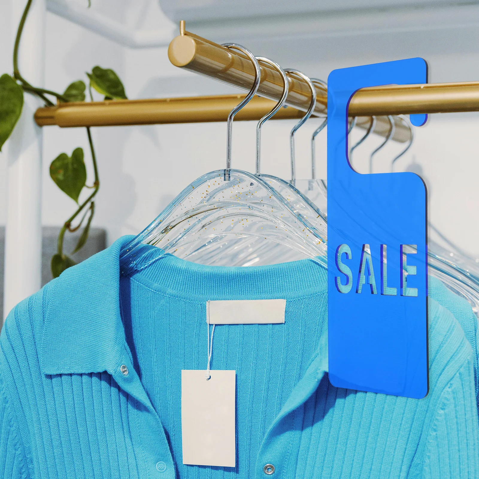 

Clear Acrylic Hanging Hanging Tag Clothing Store Label Display Card for Clothes Shop Advertising Clear Advertising Card