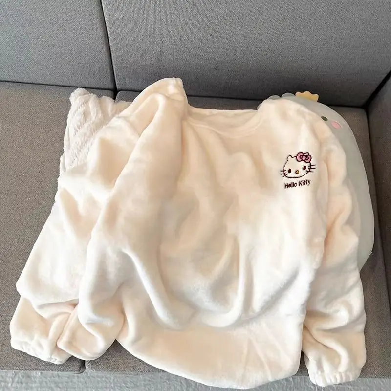 

Студенческая пижама Sanrio, 2 предмета, коралловый бархатный свитер Hello Kitty, универсальный утолщенный фланелевой комплект домашней одежды, хит продаж осени и зимы