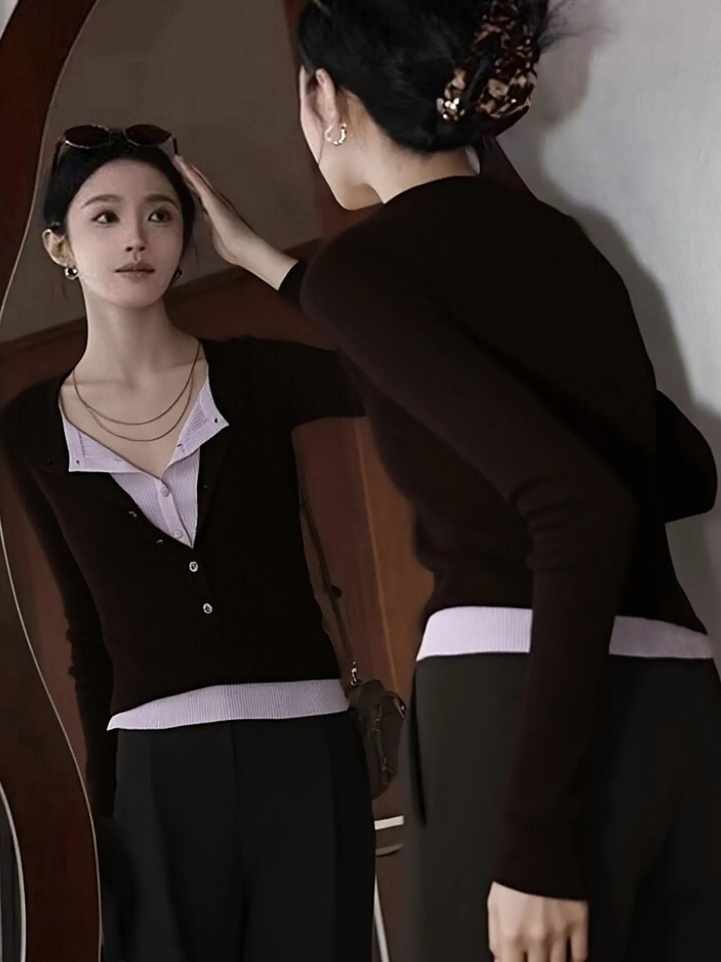 

Ele Long Sve Knitted Sweater Fake Two-Piece Winter 2025 Women's Slim Fit Color Blo High-End Feeling Commute Sle