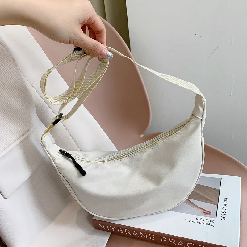 Casual Women\'s Bag Solid Color Chest Bag For Women Half Moon Designed Female Bag Street Fanny Packs Crossbody Bag For Women 2023