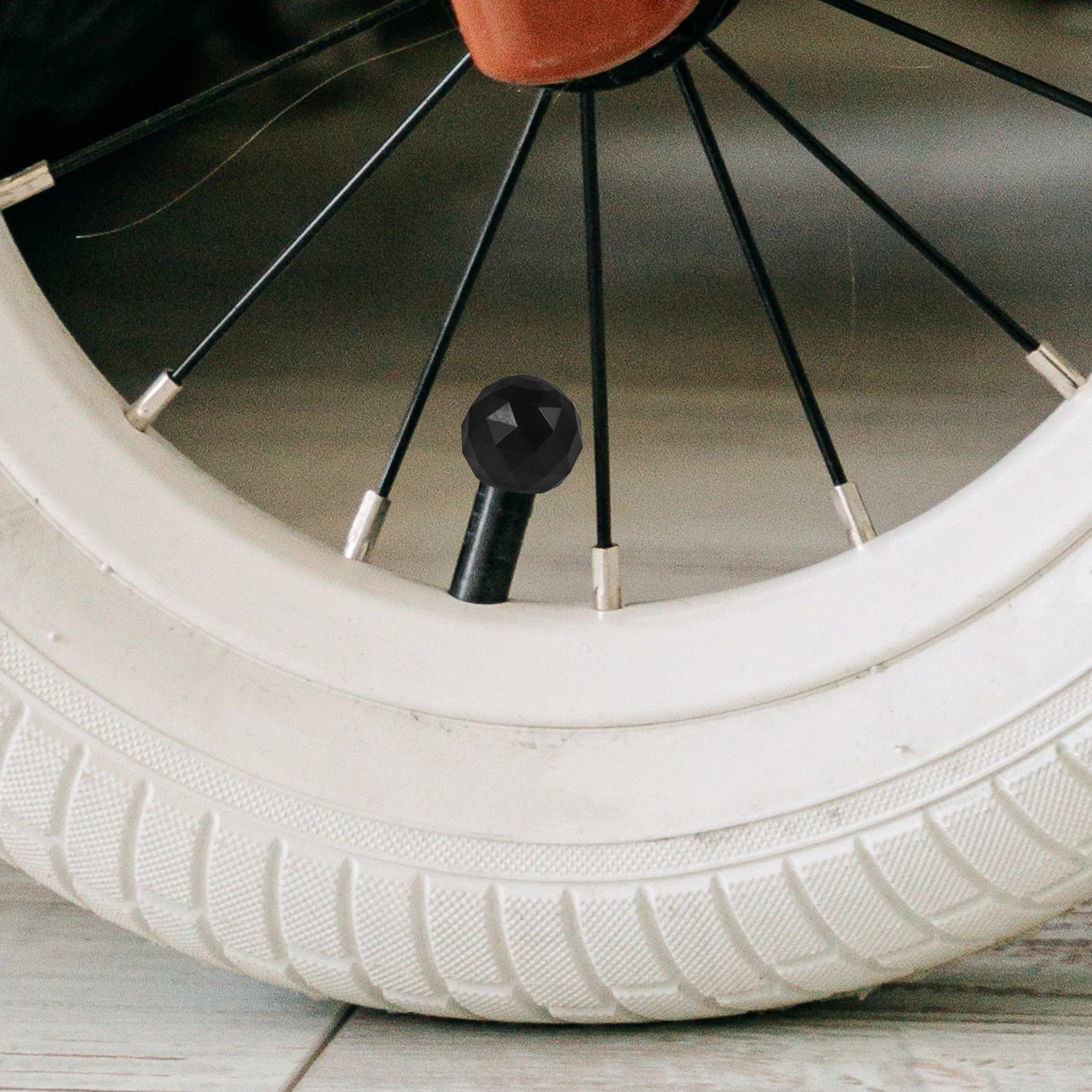 

5pcs Spherical Diamond Tire Valve Caps Durable Metal Rubber Universal Cars Bicycles Protects Debris Easy Installation Practical