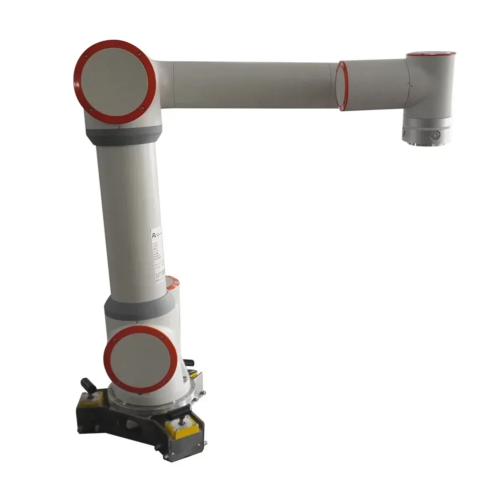 Newly designed six-axis collaborative robots in stock from manufacturers