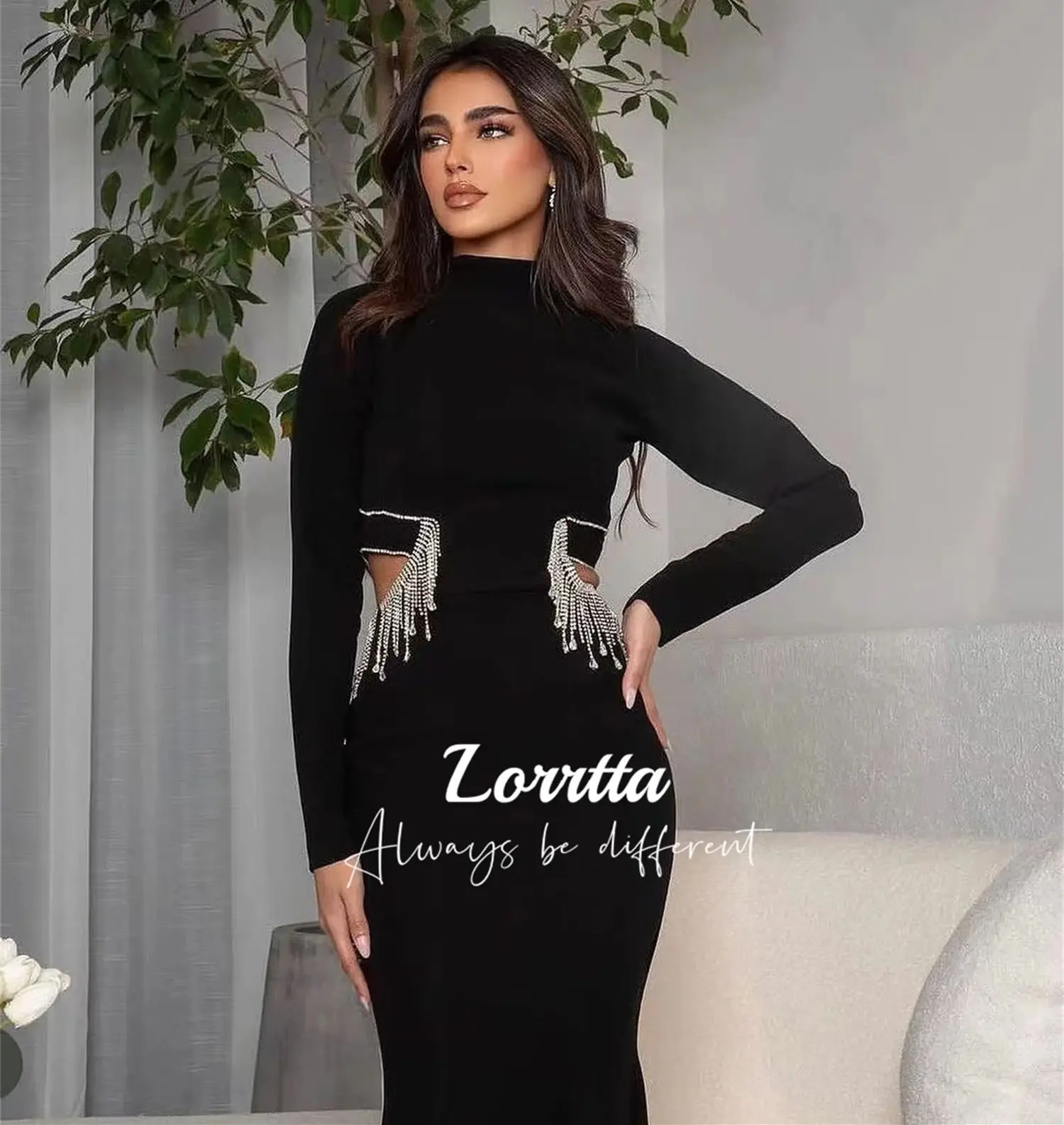 Women\'s black evening dress with hollow tassels long-sleeve floor-length fishtail dress sexy Customized elegant evening dress