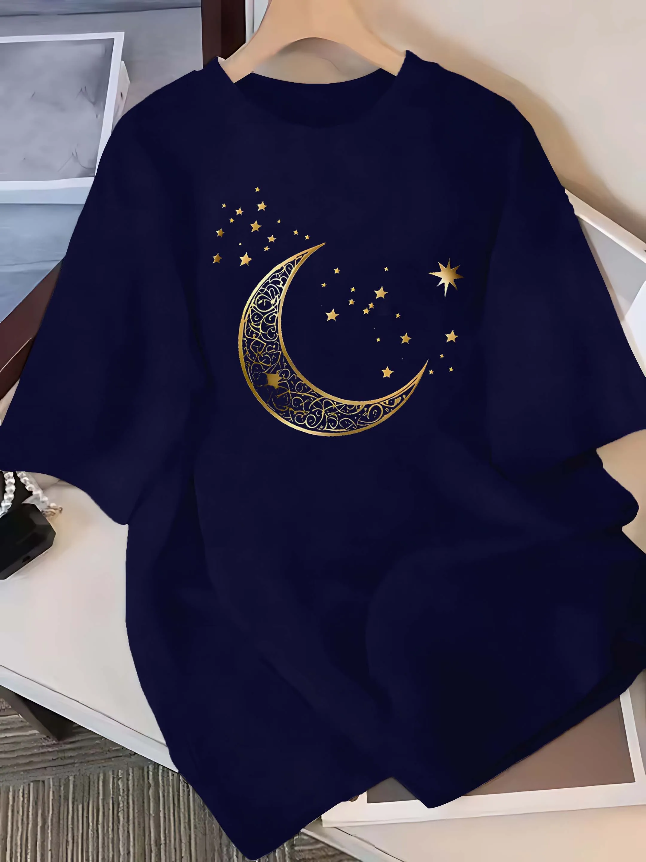 

Плюс размер романтическая модная футболка с филигранной графикой «Небесная луна и звезда»