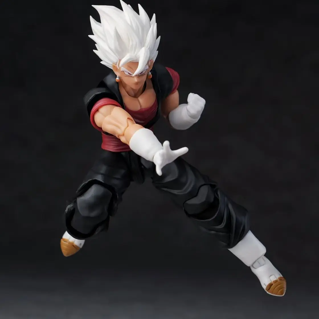 In Stock YG+ Weekly Magazine Color Vegito Fusion Warrior Super Blue Vegito Action Figure Toys Collection Gifts