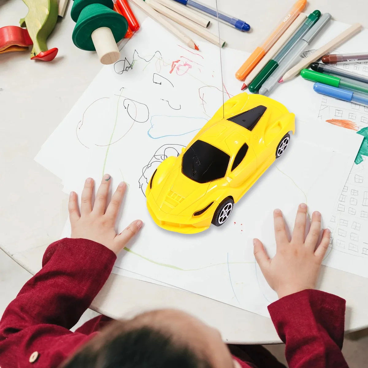 Auto giocattolo telecomandata Modello per bambini Veicolo in plastica Auto alte Giocattoli per bambini