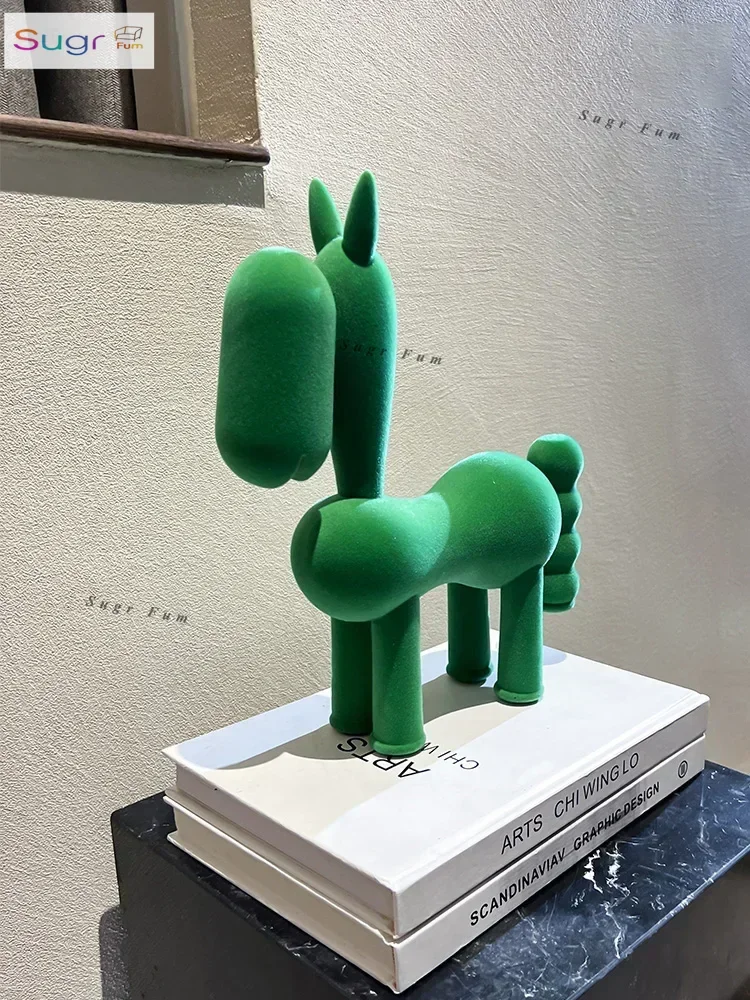 

Nordic Home Decor Flocking Horse Statue Living Room Desktop Decoration Animal Sculptures and Figurines Creative Home Accessories