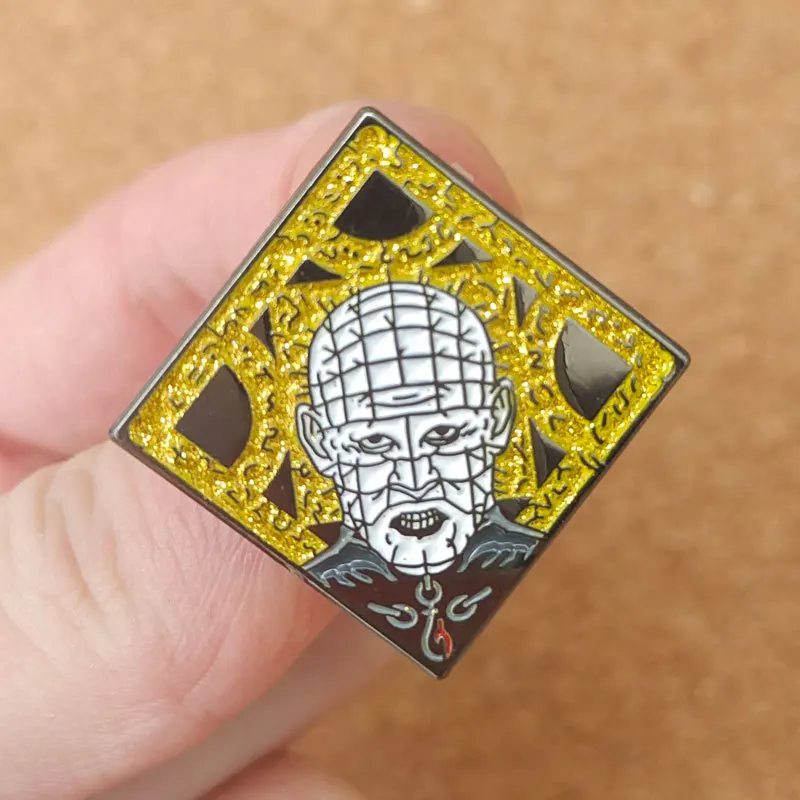 الإثارة نفس بروش أفلام الرعب الكلاسيكية المحيط المينا دبوس شارة التلبيب جمع المجوهرات هدية عيد ميلاد #1