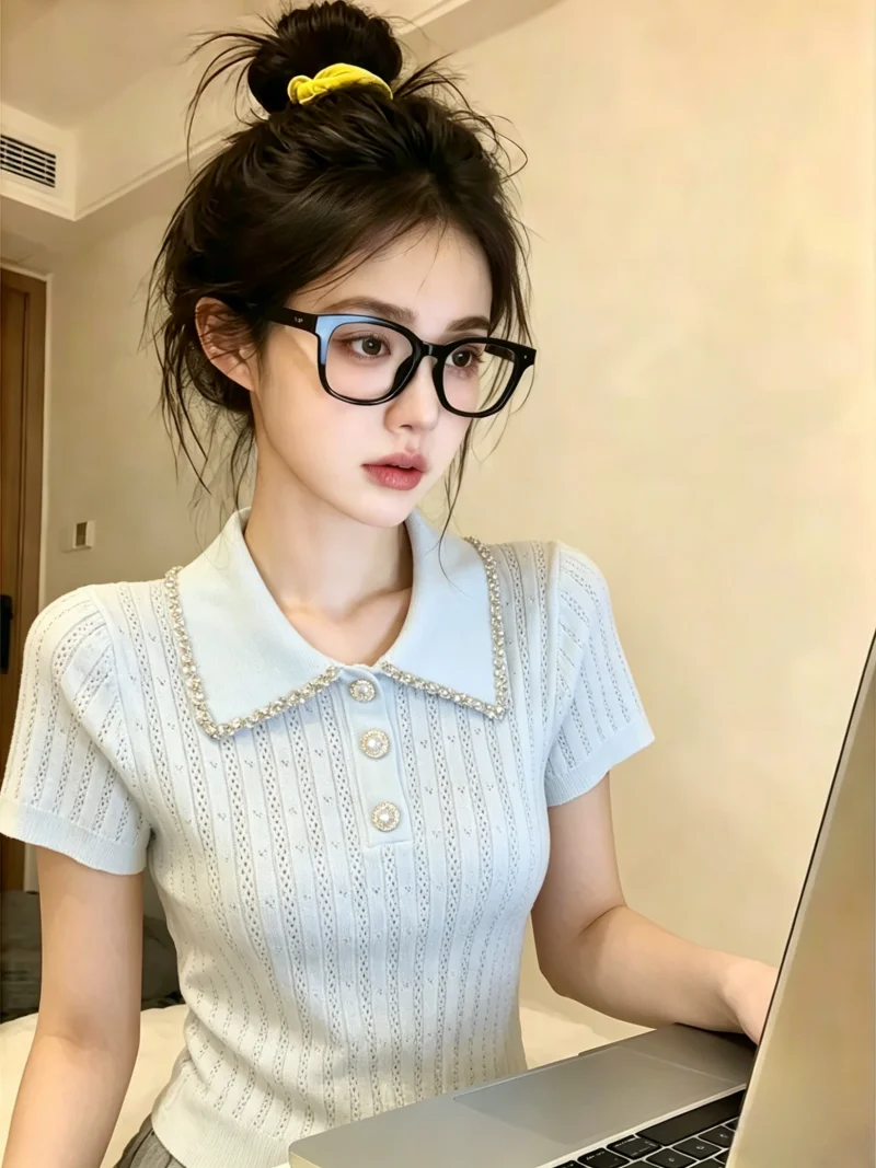 

Summer Neck Knitted T-Shirt Women's Slim Fit Diamond Embellished Korean Style Commute Silk Upper Apparel Chinese Made