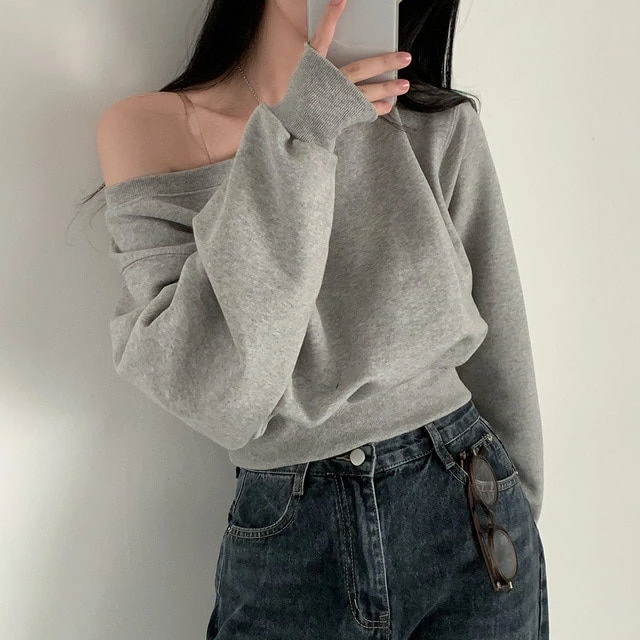 Early Spring 2026 Women's Casual Loose Fit Long Sleeve Sweatshirt Short American Style T-Shirt Diagonal Collar Shoulder Bared