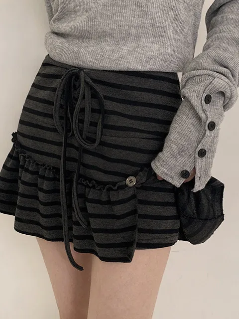 

Korean Sle Faionable Stripe Dstring Loose Waist Decorative ort Skirt Women's Small Size Se Pants Spring 2026
