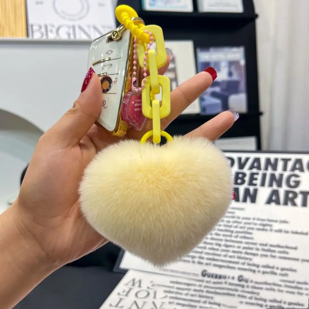 Akcesoria samochodowe Naturalne futro Serce Brelok do kluczy Kreatywne miękkie pluszowe zabawki Brelok do kluczy Śliczne silikonowe prezenty walentynkowe Najlepszy przyjaciel