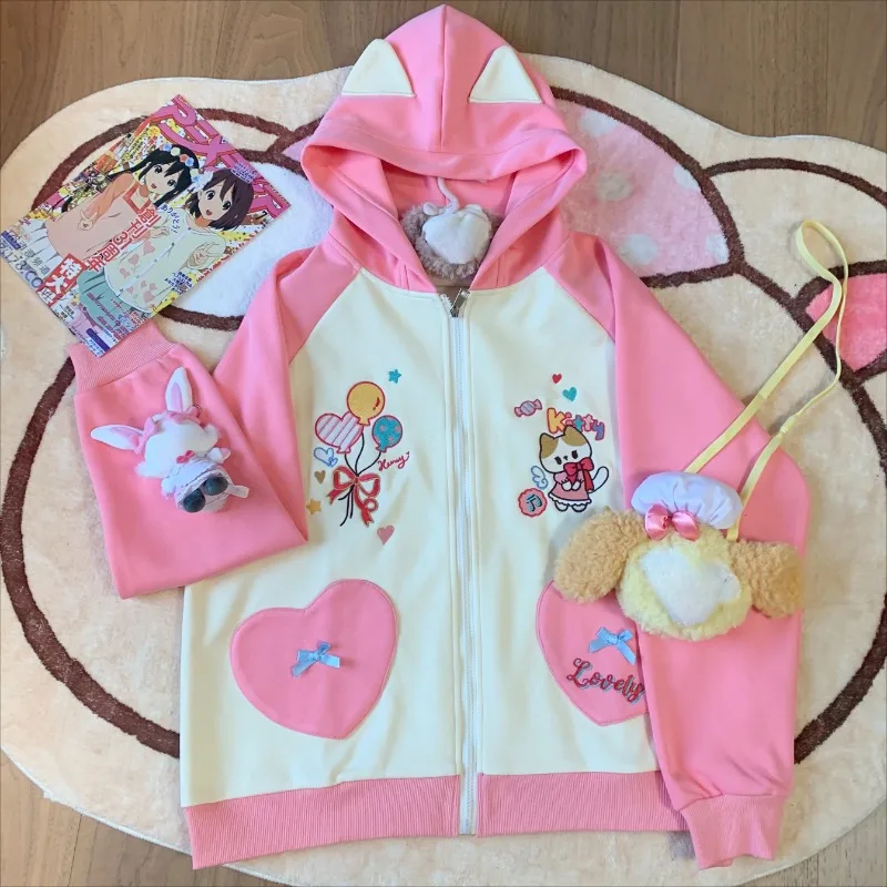 2024 Japanese Cute Heavy Industry Embroidery Color Matching Cartoon Kitten Love Pocket Hooded Fleece Jacket For Women