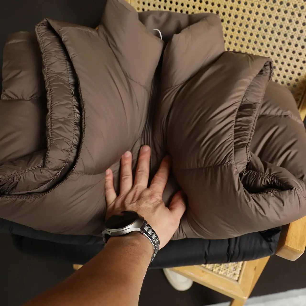 

White Du down Men's Stand Collar Jaet Vest Faionable All-Match Slim Fit Outerwear Trendy Quilted Coat oulder Pad