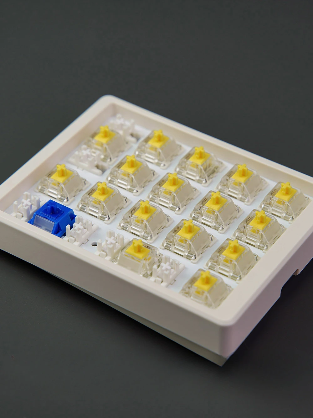 Optimized RGB LED Light Guide Column Modules for Universal Keyboard Switches Customizable Mechanical Keyboard Shading Blocks