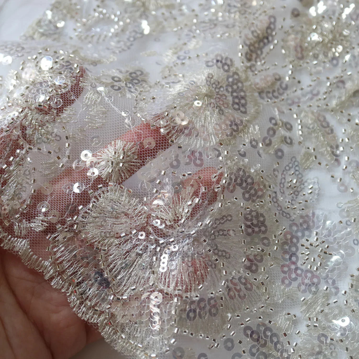 2pc/lot Luxury beaded sequin embroidery lace appliques for wedding dresses Rhinestone lace applique parches ropa