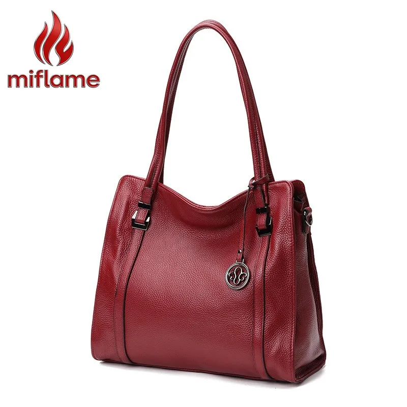 Minimalist Everyday Soft Shoulder Bag for Women Genuine Leather Large Capacity Convertible Strap Luxury Designer Handbag