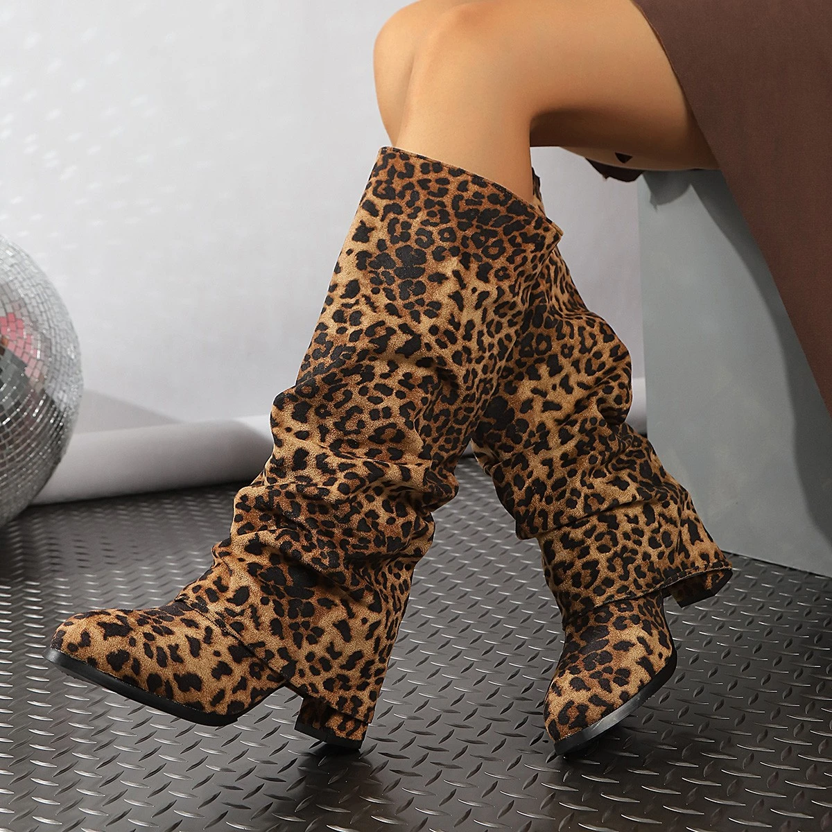 2026 Hot Girl Leopard Print European and American Style Extra-Tall Round-Toe Slouch Boots Thick Heel High Boots Bestseller