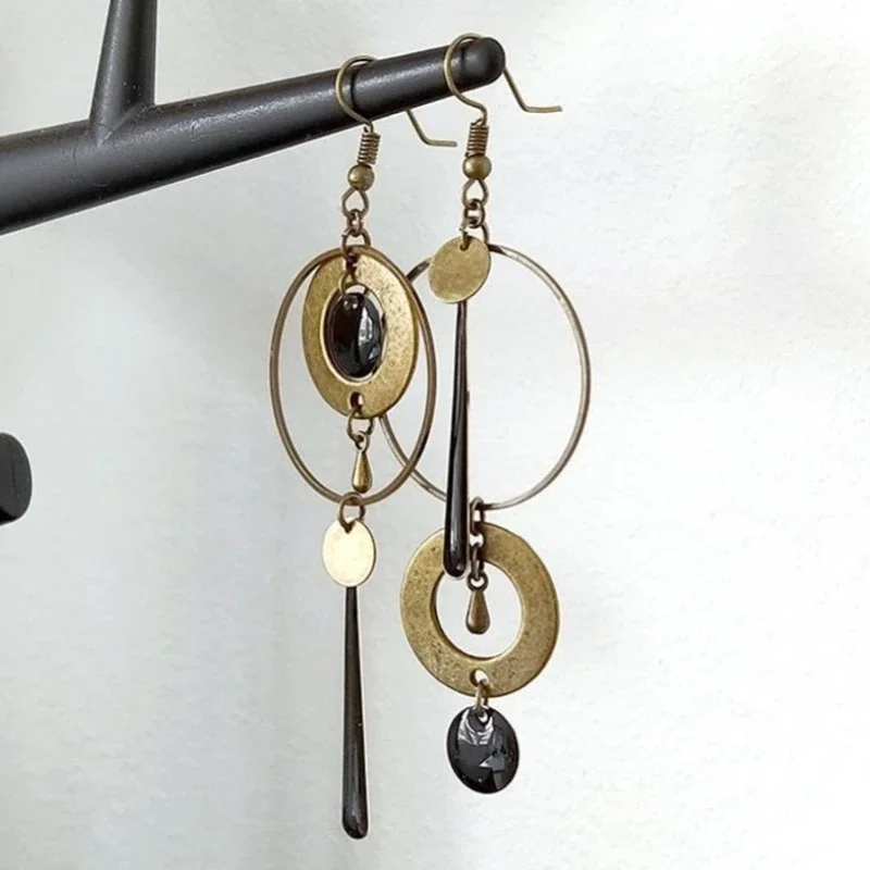 New Vintage Classic Asymmetric Personality Geometric Brown Circle Earrings Exaggerated Big Ring Women Party Accessories Jewelry