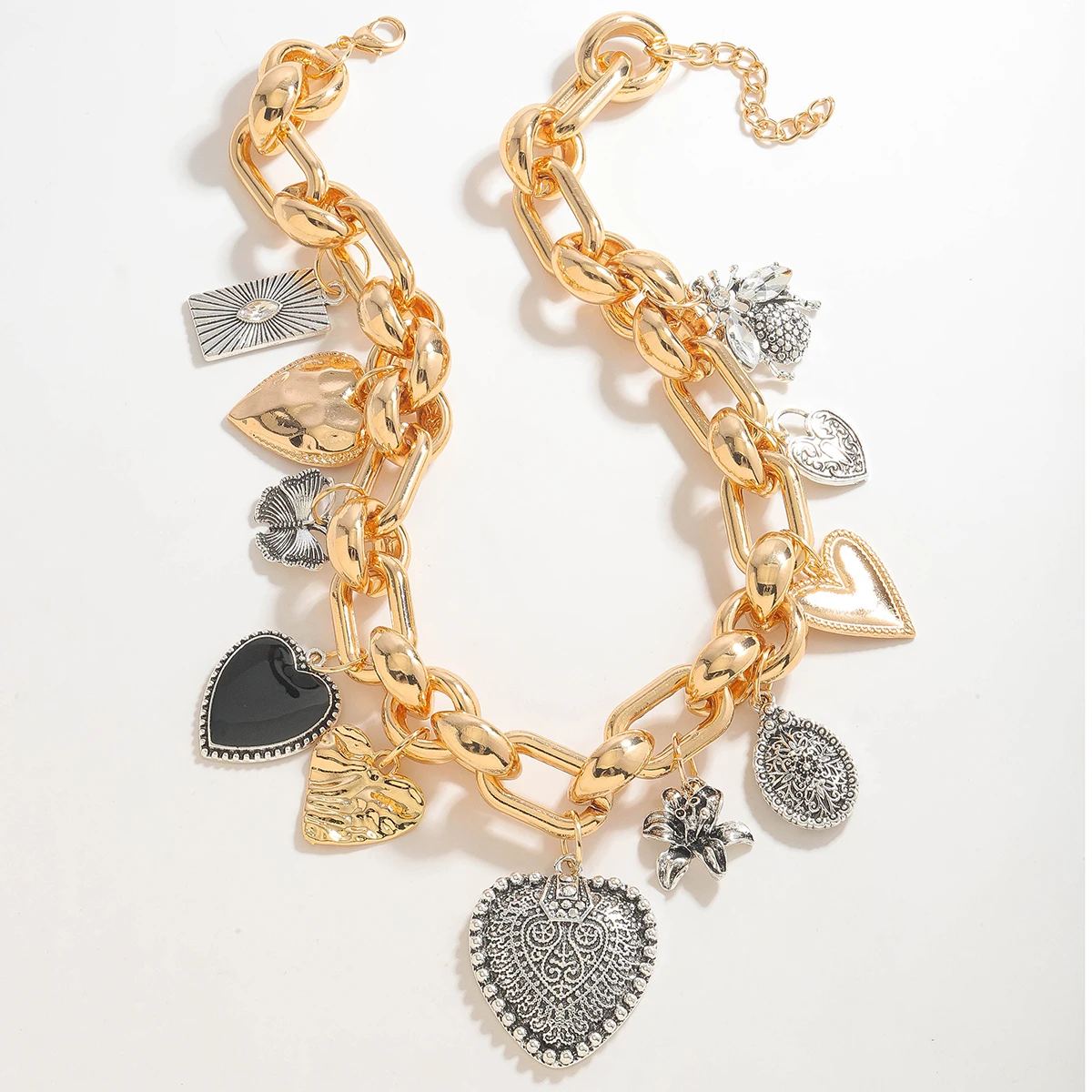 ZAA 2025 Trendy Necklace With Heart Charms For Women Golden Alloy Metal Exquisite Pendant Chain Necklace Suitable For Banquets