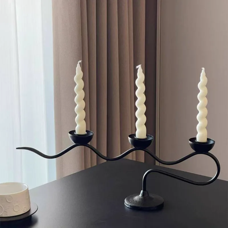 Modern Simple Wrought Iron Candle Holder Home Romantic Atmosphere Props Porch Tabletop Ornament Candle Holders Candlestick