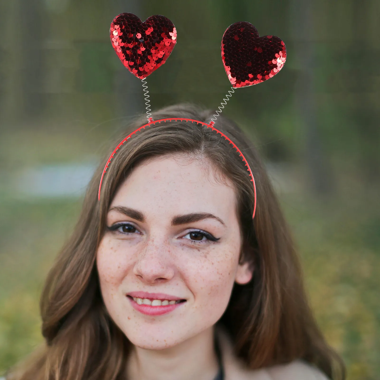 

Повязка на голову с пайетками в форме сердца для женщин, аксессуар для вечеринки на День святого Валентина, подарок на день рождения, декоративное украшение для волос для косплея