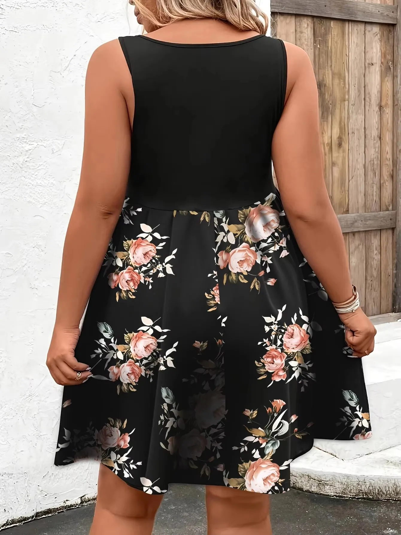 Women's Elegant V-Neck Sleeveless Dress with Floral Print & Button Detail - Stretchy Polyester-Spandex Blend, Machine Washable,