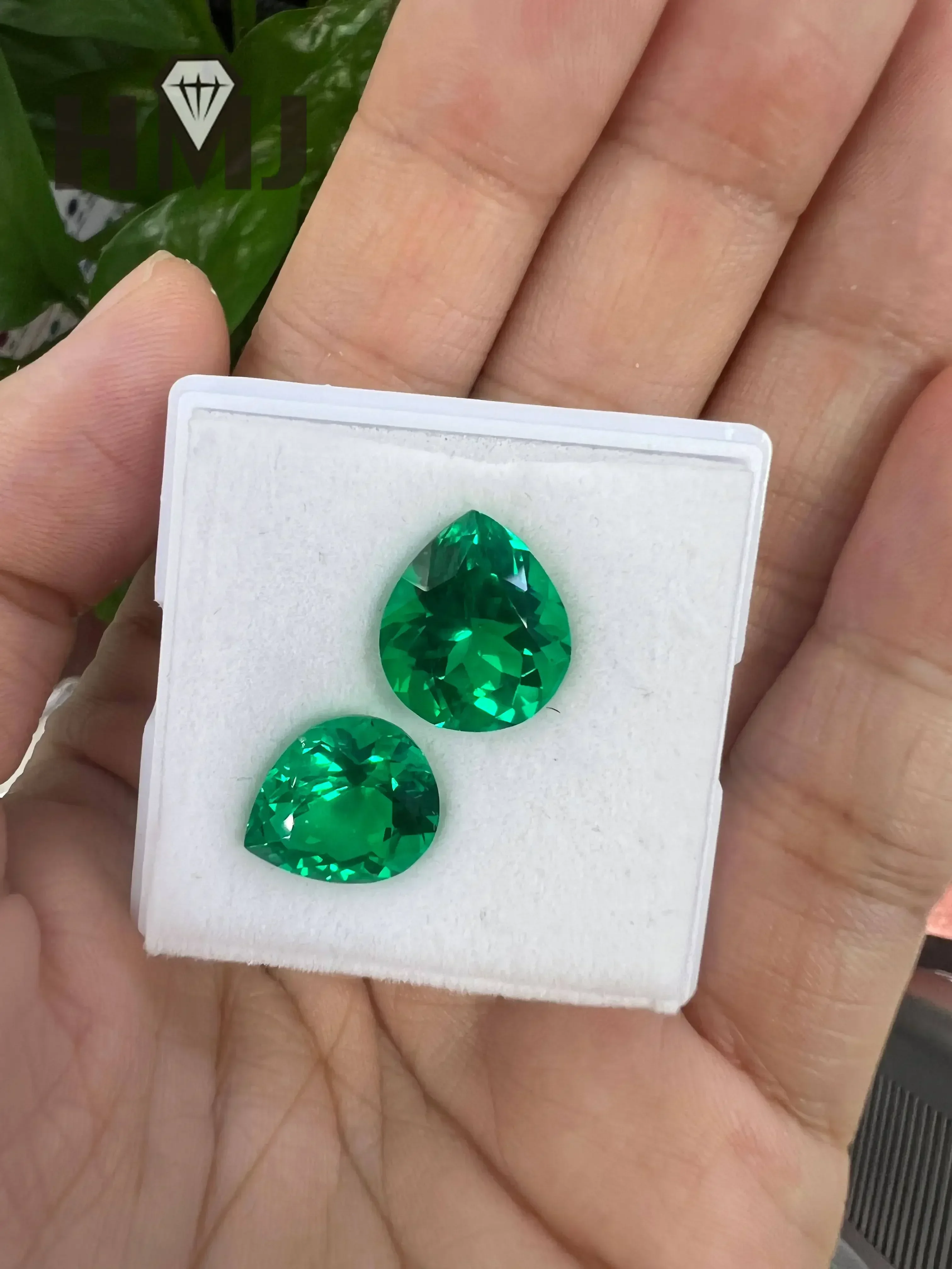 

AGL Certificate Lab Grown Columbia Emeralds Hydrothermal Pear Cut Hand Cutting Advanced Jewelry Making Materials Beads