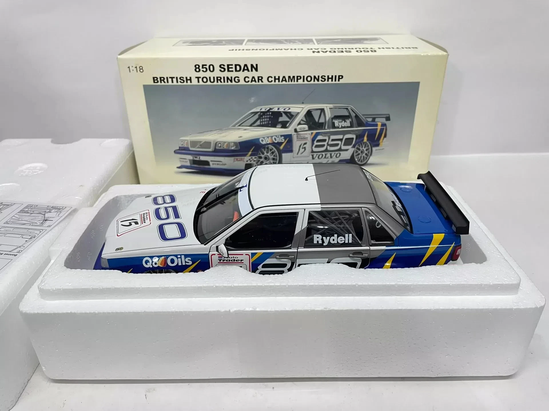 Autoart 1:18 850 Sedan BTCC #15 Simulation Limited Edition All Open Alloy Metal Static Car Model Toy Gift