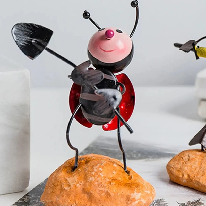 4PCS Small Desktop Decoration Metal Gardening Simulation Ladybug Beetledolls Animal Model Ladybug Ornaments