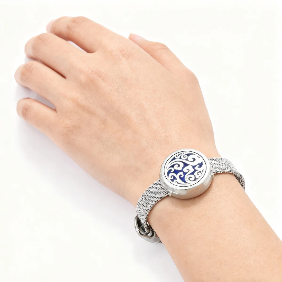 1 PC Tree of Life Aromatherapy Bracelet Adjustable fragrance bracelet with 10 replacement pads included