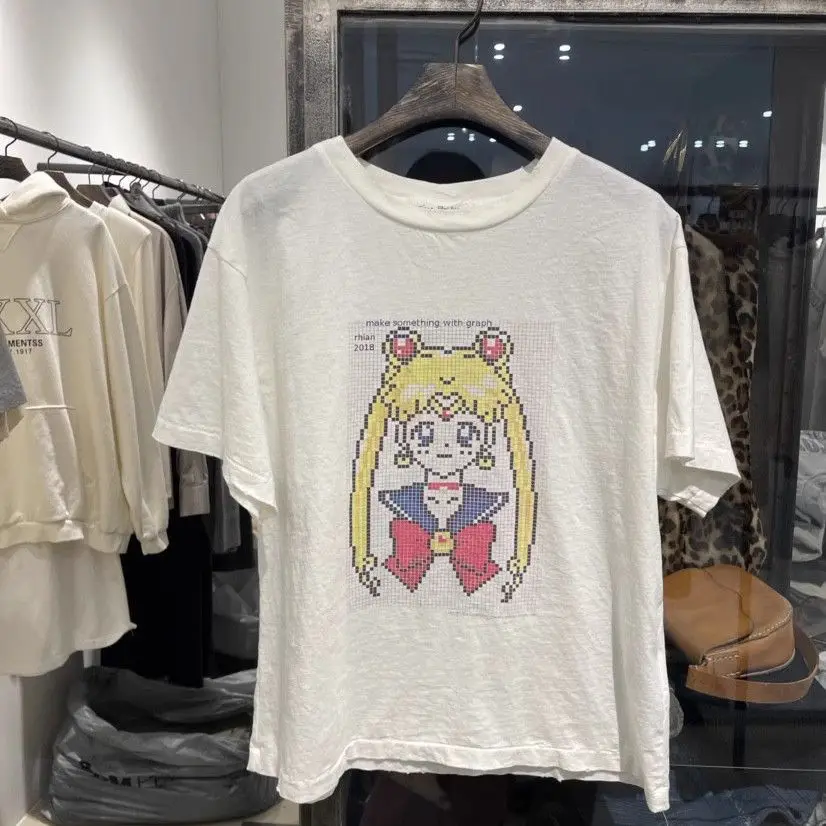 

This Season's New Sailor Moon 2D Anime Graffiti Street Summer Round-neck Bestseller Short-sleeved T-shirt