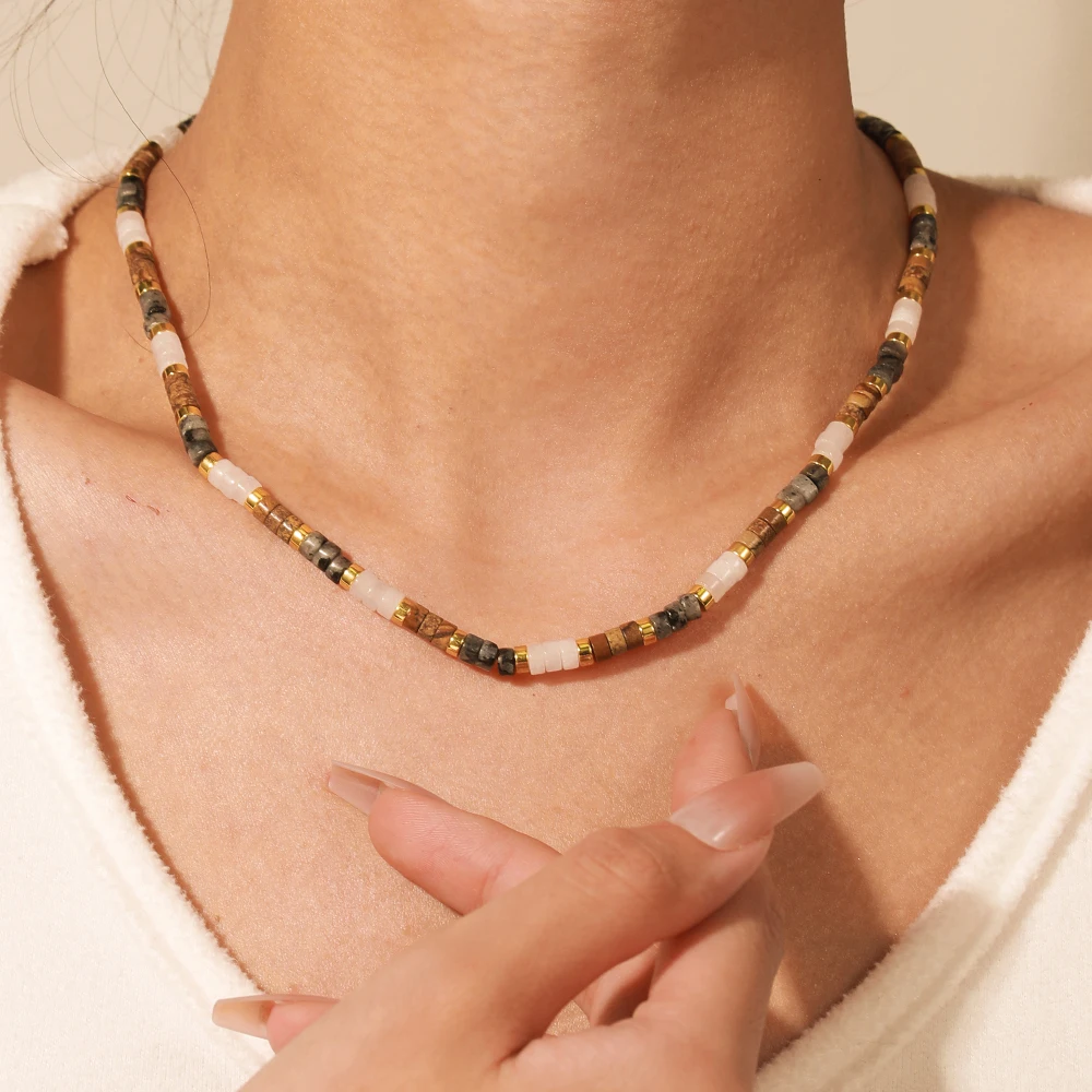 

Retro Niche Design Sense Round Stone Necklace Simple National Style Beaded Collarbone Chain All-Matching Necklaces Female