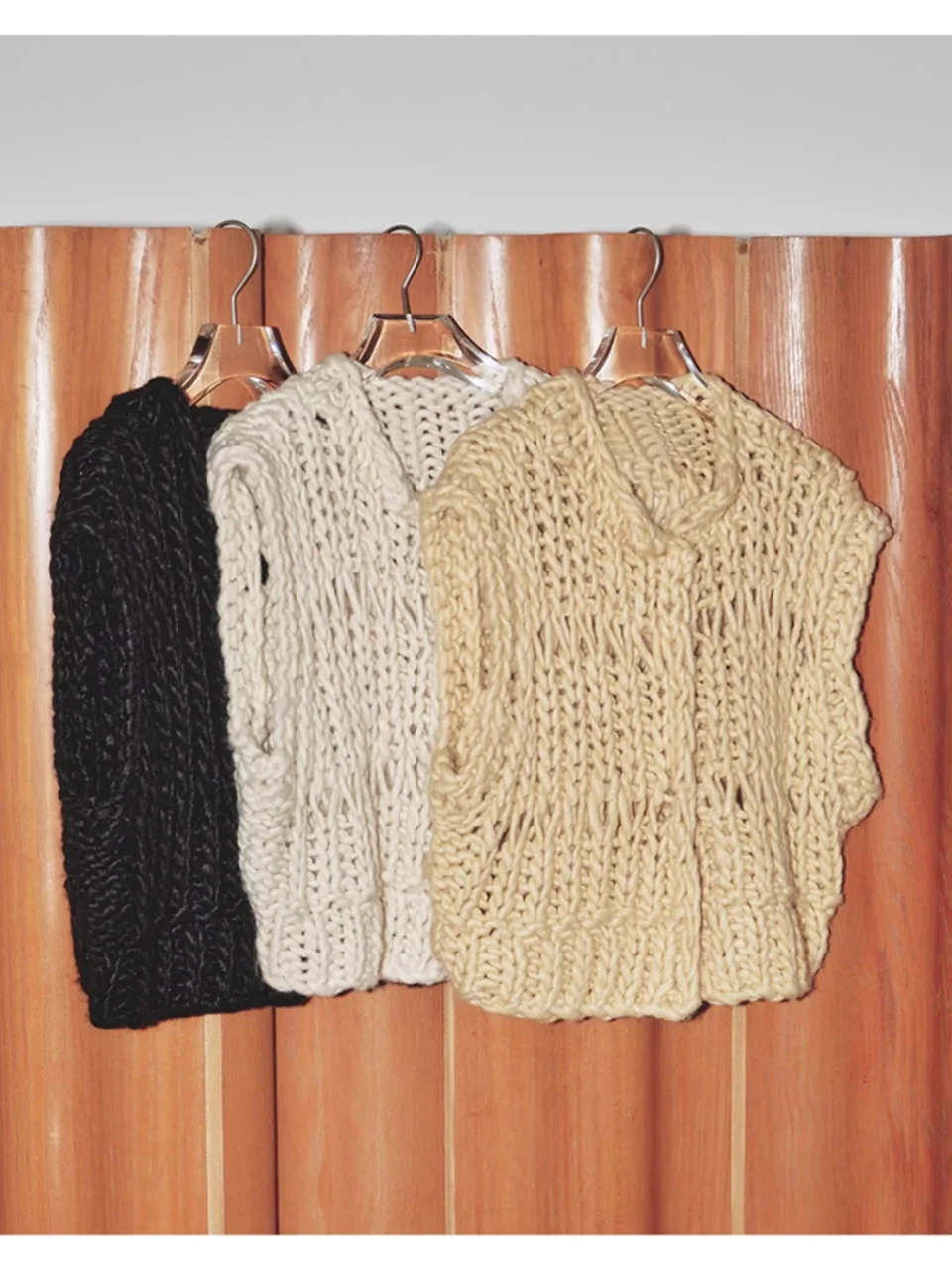 

Women's Knitted Wool Vest Sweater Hand Crocheted Thick Yarn Hollow out Design Warm Cardigan Style Spring Autumn Winter Wear