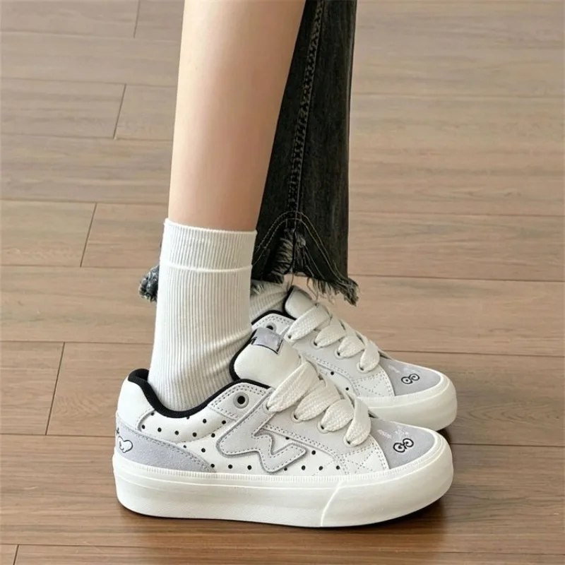Women Polka Dot Bunny Skate Shoes, Retro Patchwork Thick Sole CasualSneakers, Cute Star Low Top Walking Board Shoes for Students