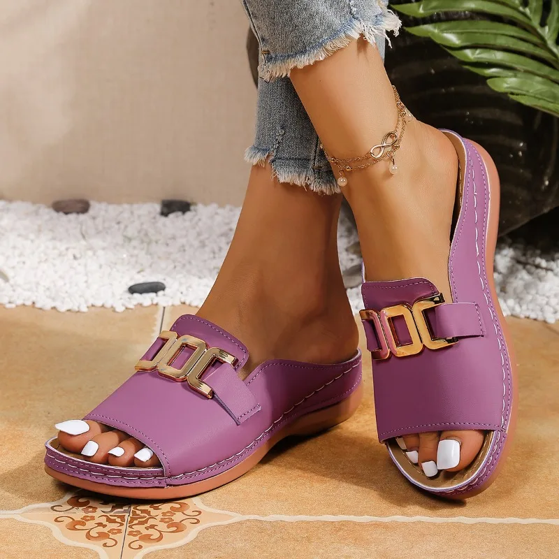 2026 Summer New Fashion Metallic Decor Platform Women's Slippers Comfortable Open-Heel Sandals Casual Beach Sandals Plus Size