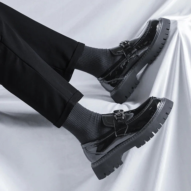 Men Chain Casual Streetwear Fashion Vintage Thick Sole Patent Leather Slip - on Loafers Shoes Male Commute Wedding Dress Shoes