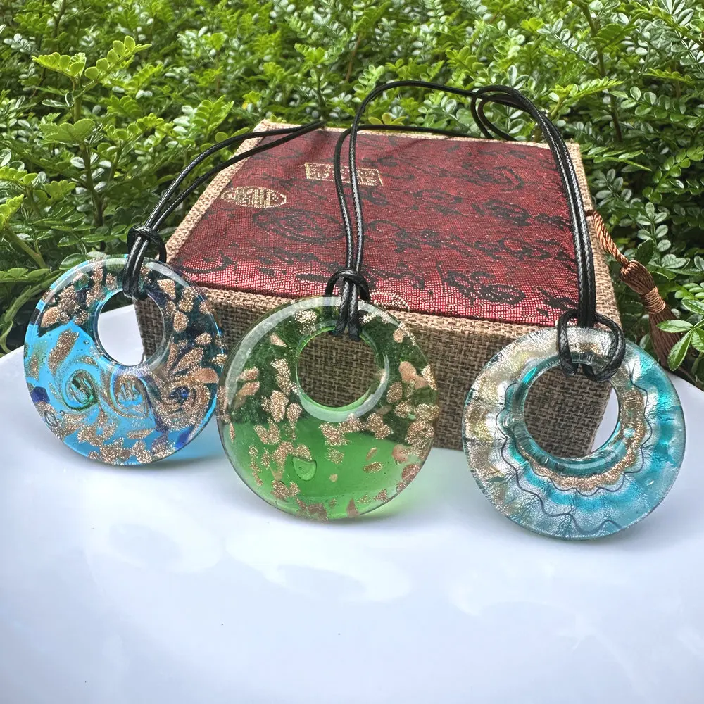 Fashion round Gold Sand Glass Necklace Pendant 1pcs Clothing Accessory Versatile Jewelry