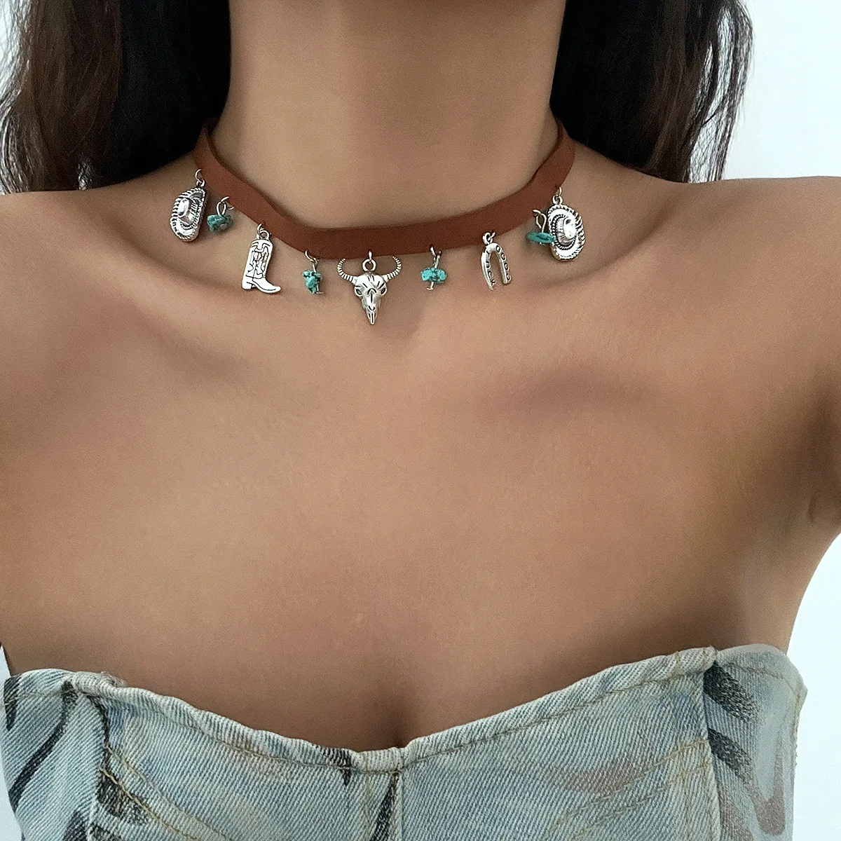 Retro ethnic style cow head turquoise necklace, personalized cowboy hat flannel chain choker neck chain