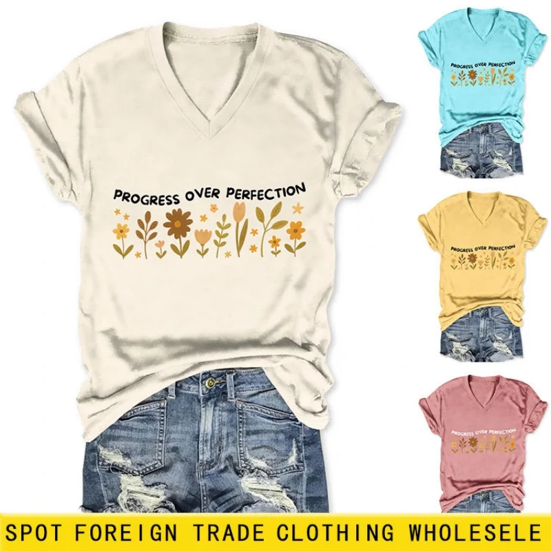 

Свободная женская летняя футболка с V-образным вырезом и короткими рукавами, с дизайнерским принтом, в нишевом стиле, с эффектом похудения.