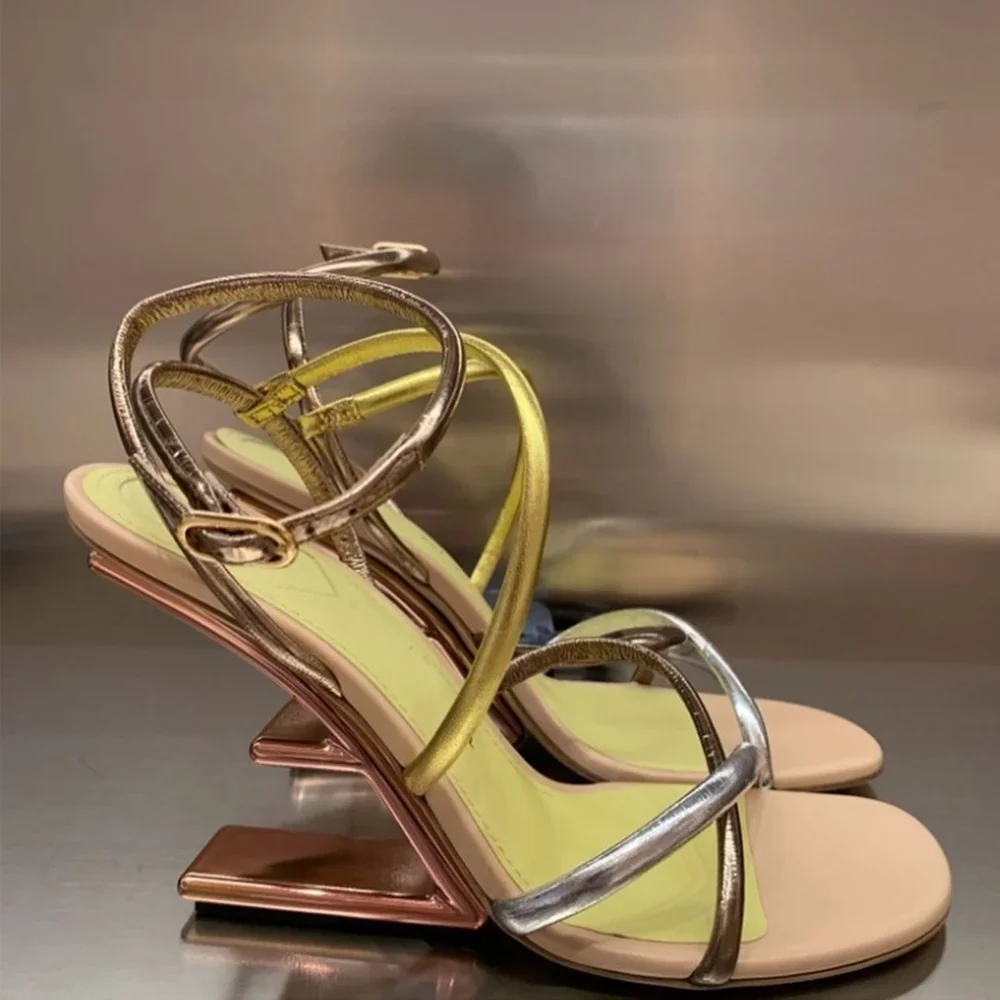 

Сандалии в стиле ремешка с перекрестной завязкой, пикантные универсальные повседневные туфли с квадратным носком, размер 34–39, пикантные роскошные туфли на высоком каблуке для вечеринок/свадеб