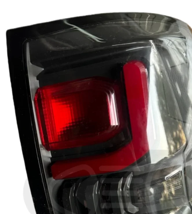 TUZHIHAO Use-d Rear Tail Light 4133101XPW01A  For Great Wall Poer Factory Replacement Parts