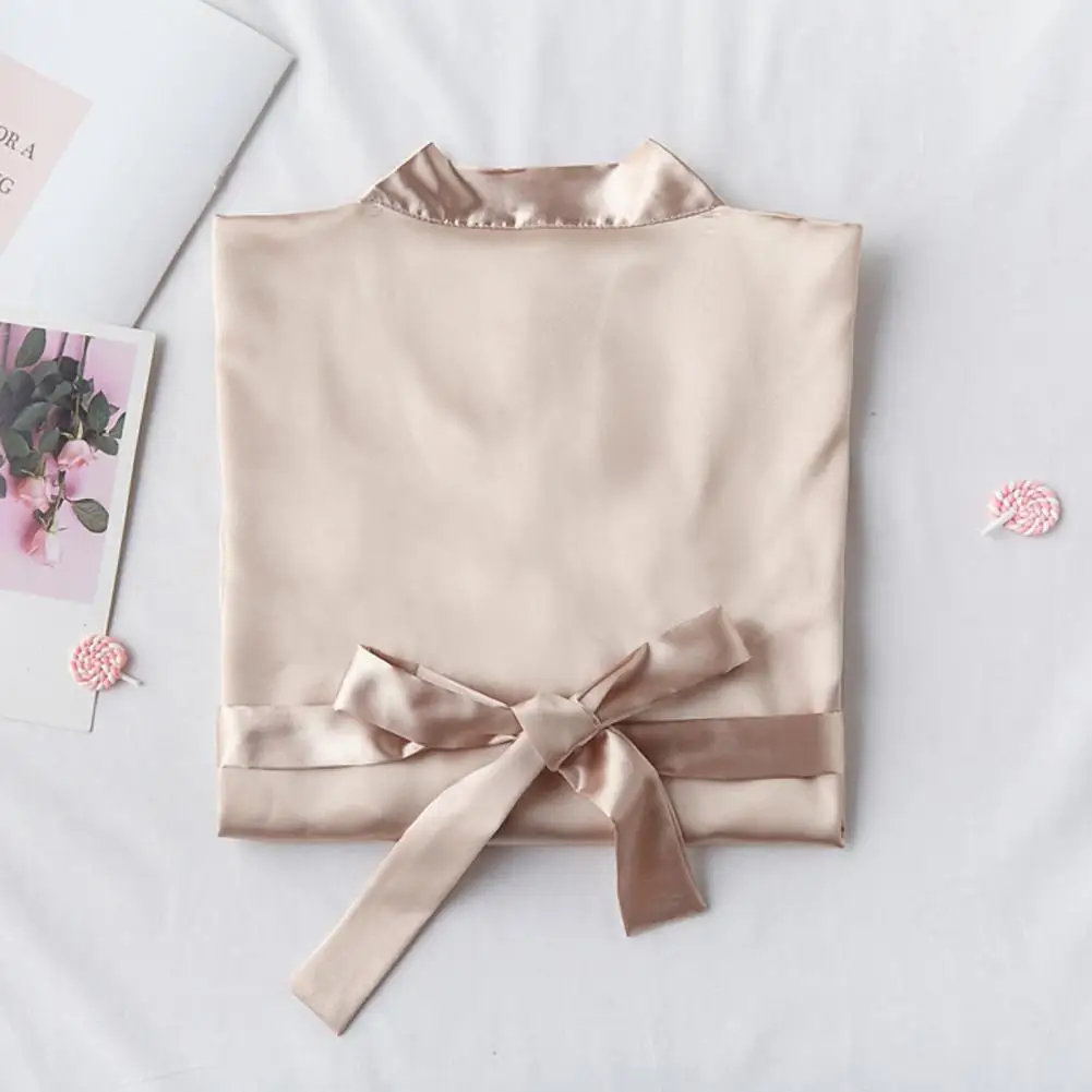 Champagne Bathrobe Bride Satin-silk Kimono Women Bridal Party Sister Team Mother Shower Sleepwear Bathrobe Wedding Short Robes