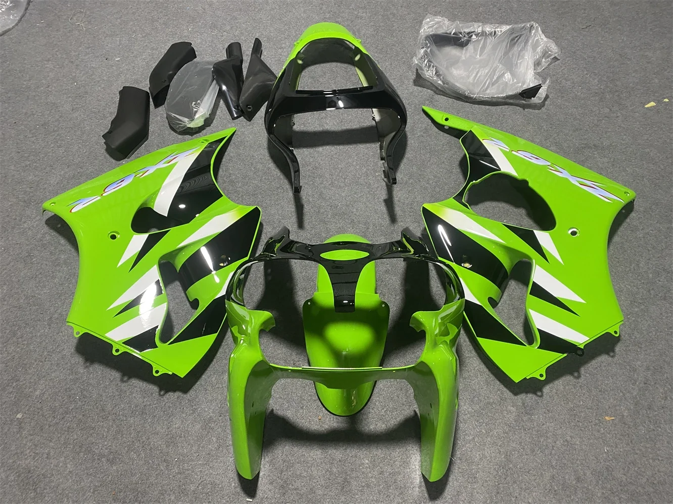 

А/пластиковые обтекатели для ZX6r 2000–2002, зеленые, черные обвесы для ZX6r 2001, обтекатель 636 ZX-6r 00