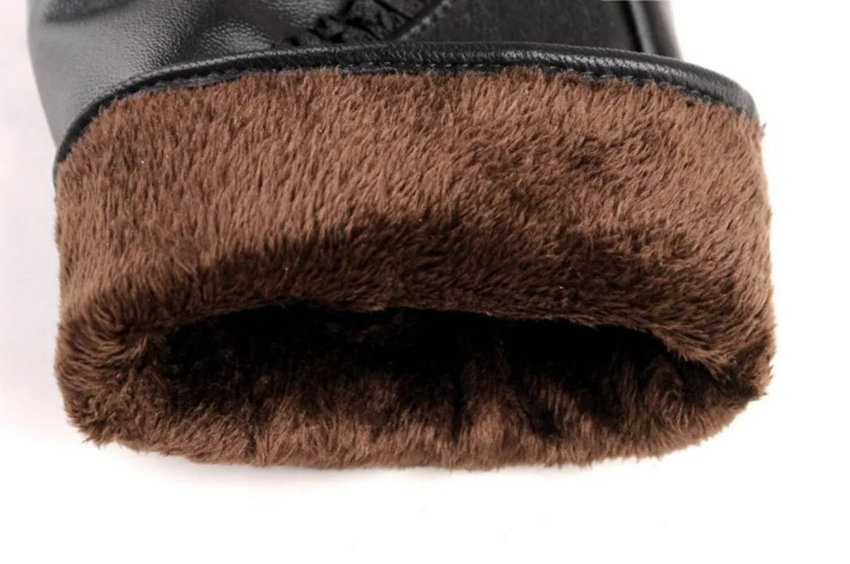 قفازات نسائية من جلد البولي يوريثان بزر مزدوج النسخة الكورية للخريف والشتاء قفازات صوف دافئة مقاومة للرياح