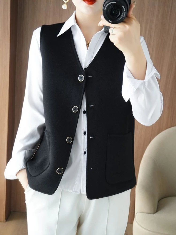 

2026 New Arrival Women's V Neck Short Woolen Vest Korean Style Premium Faux Fur Blazer Jacket